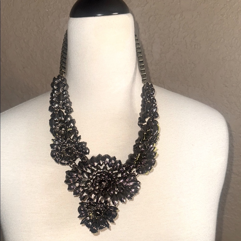 Apolonia Neon Yellow Crystal Stone Cluster Statement Necklace - Picture 6 of 11